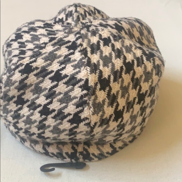 New Checker gray/black/white hat with design print - Picture 2 of 2